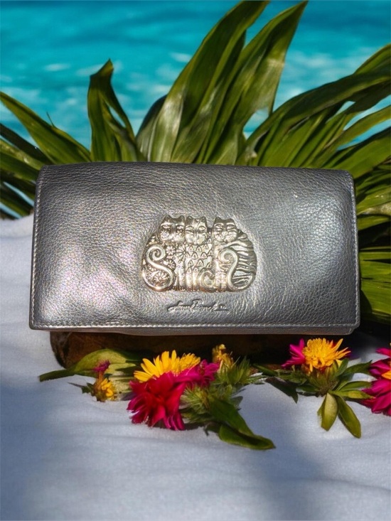 Laurel Burch Handbags - LAUREL BURCH LEATHER CAT TRIO VINTAGE FANTASTICS ARMORED WALLET